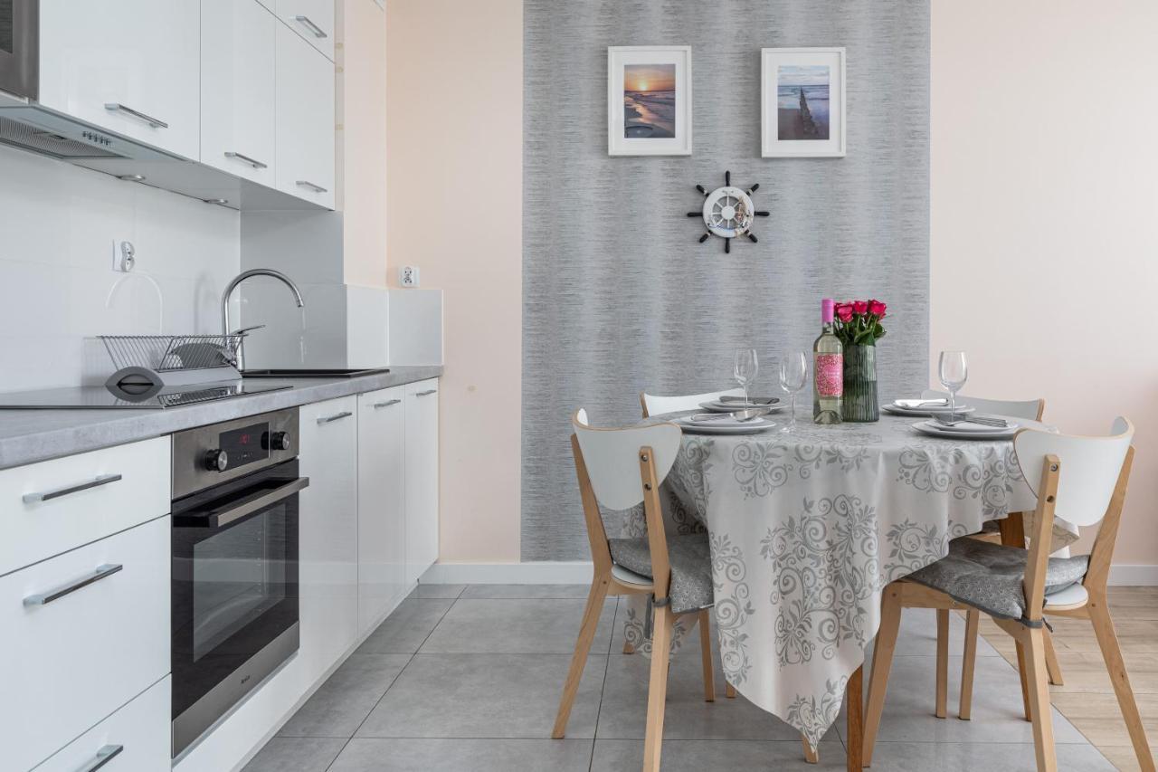 Blizej Morza II Apartament Z Garazem By Renters Apartment Колобжег Екстериор снимка